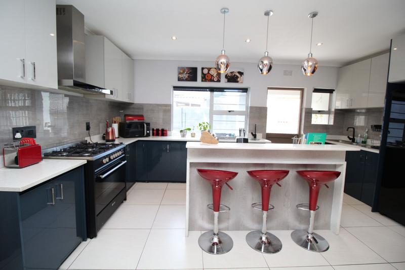 3 Bedroom Property for Sale in Blommendal Western Cape